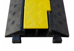 Najazd Próg kablowy 2kanałowy 30x30mm